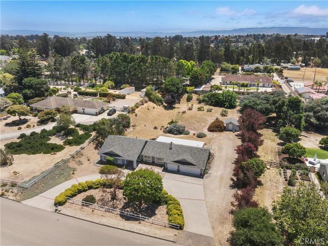425 Tejas Pl, House other with 3 bedrooms, 3 bathrooms and 3 parking in Nipomo CA | Image 39