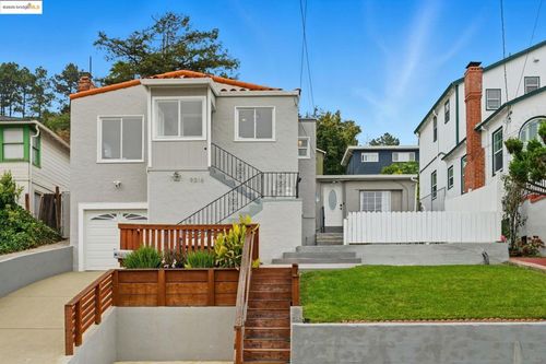 9316 Lawlor St, Oakland, CA, 94605-4329 | Card Image