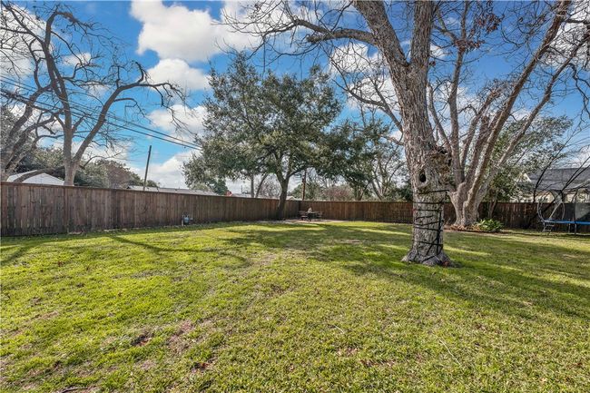 3218 Cumberland Ave, House other with 3 bedrooms, 2 bathrooms and 2 parking in Waco TX | Image 82
