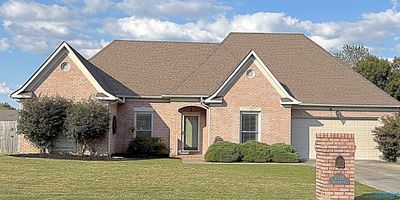 2328 Duncansby Drive Sw, House other with 4 bedrooms, 2 bathrooms and null parking in Decatur AL | Image 1