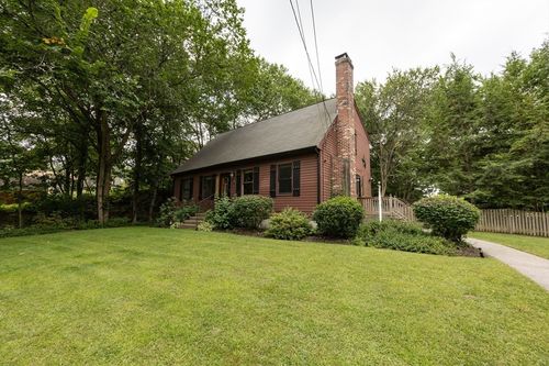 7 Elmwood St, Blackstone, MA, 01504-2017 | Card Image