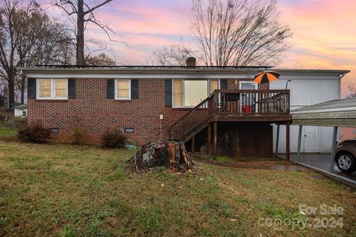 625 9th Street Sw, Hickory, NC, 28602 | Card Image