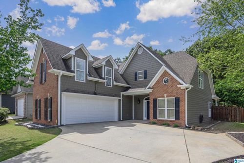 152 Cove Ln, PELHAM, AL, 35124-2869 | Card Image