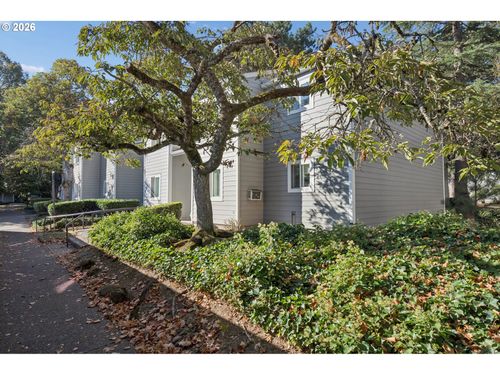 2706 Se 138th Ave, Portland, OR, 97236 | Card Image
