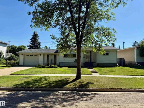 5211 51 St, Redwater, AB, T0A | Card Image