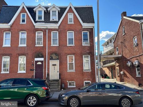 622 E Market St, YORK, PA, 17403-1605 | Card Image