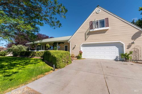 2 E 500 S, Jerome, ID, 83338-6361 | Card Image