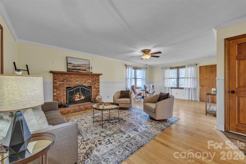280 Forest Acres Ln, Taylorsville, NC, 28681-3445 | Card Image