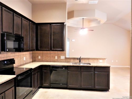 1075 Carolyn Cv, New Braunfels, TX, 78130-4151 | Card Image