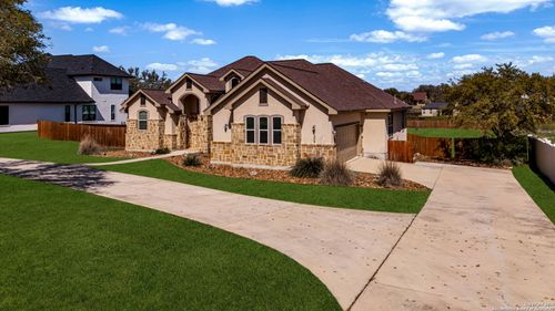 1309 Paladin Trl, Spring Branch, TX, 78070-4957 | Card Image
