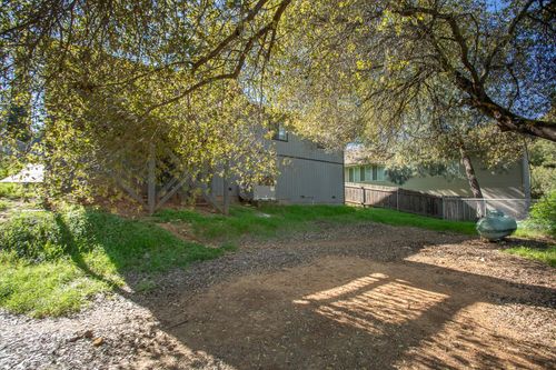 11 Cove Ct, Oroville, CA, 95966-3913 | Card Image