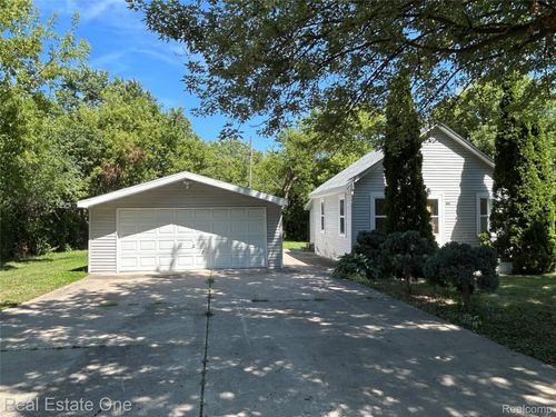 458 Kenilworth Ave, Pontiac, MI, 48342-1843 | Card Image