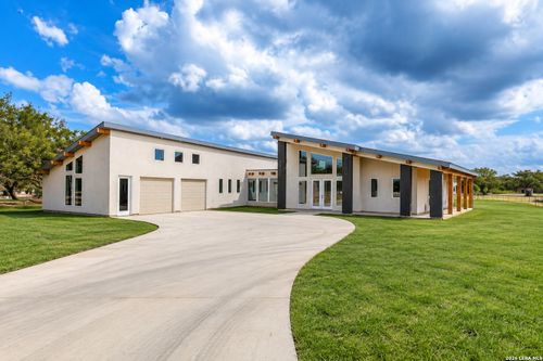 unit-2-21660 Senior Rd, Von Ormy, TX, 78073-2241 | Card Image