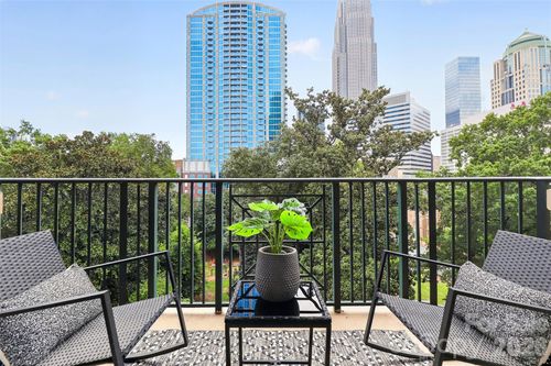 709-300 W 5th St, Charlotte, NC, 28202-1598 | Card Image