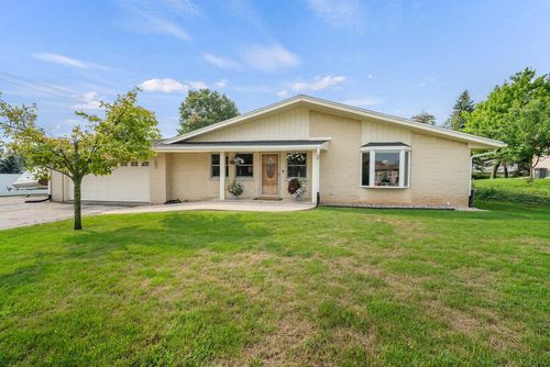 12405 W Euclid Avenue, New Berlin, WI, 53151 | Card Image