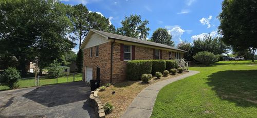 502 Ashe Ave, New Johnsonville, TN, 37134-9658 | Card Image