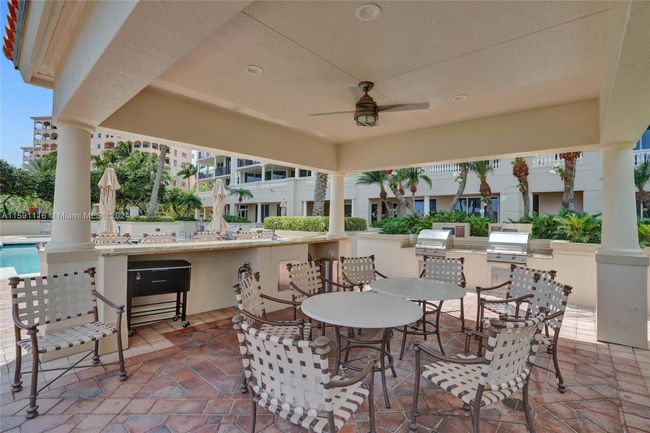 401 - 13627 Deering Bay Dr, Condo with 3 bedrooms, 3 bathrooms and null parking in Coral Gables FL | Image 41