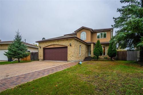 {{alt}} | Card Image