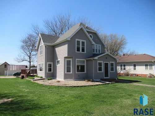 312 S Main St Street, Hills, MN, 56138 | Card Image