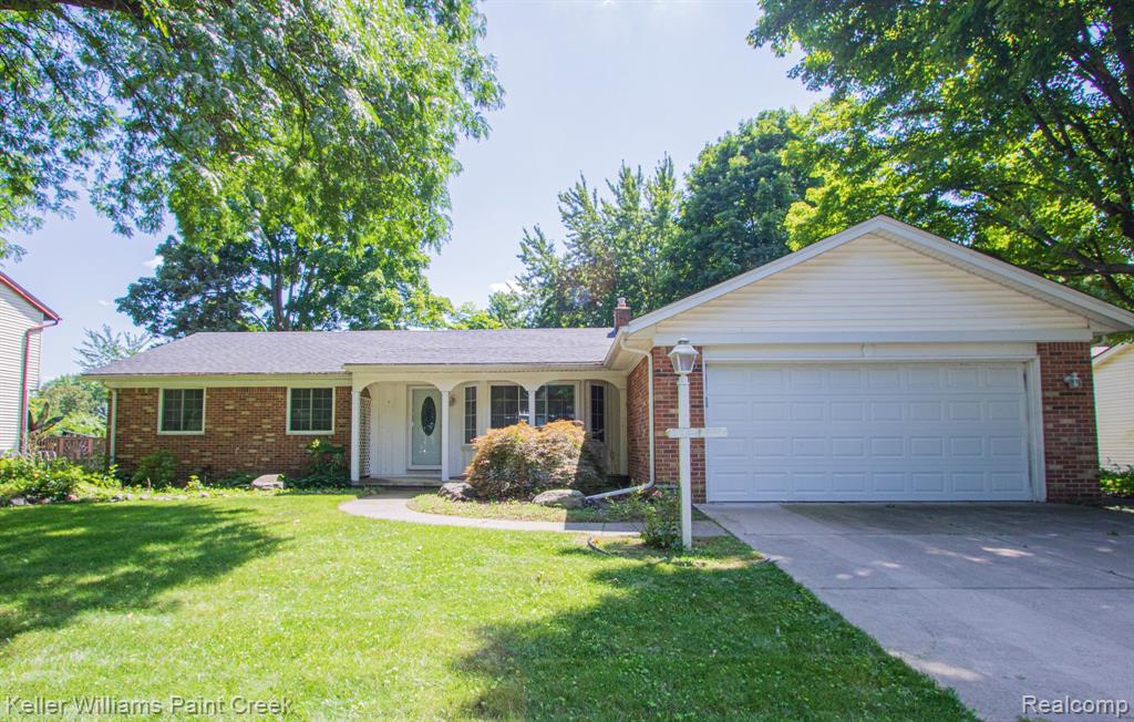 Independence Ave, Shelby Township, MI 48315