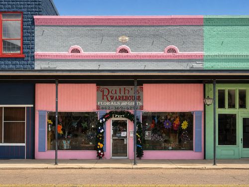 120 E Commerce St, Aberdeen, MS, 39730-2710 | Card Image
