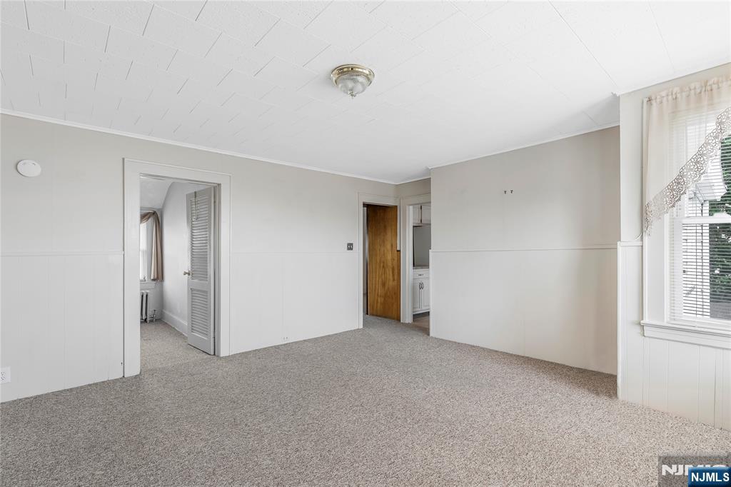 Residential Lease in Hawthorne 4