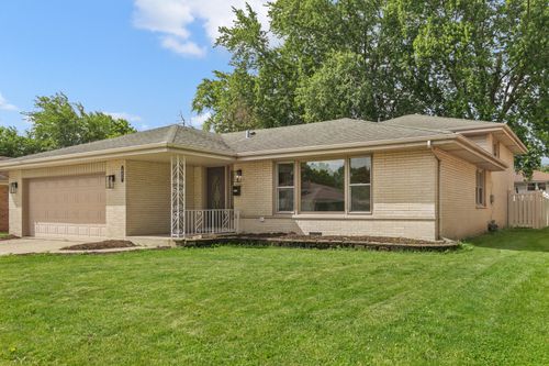 947 E 169th St, South Holland, IL, 60473-3013 | Card Image