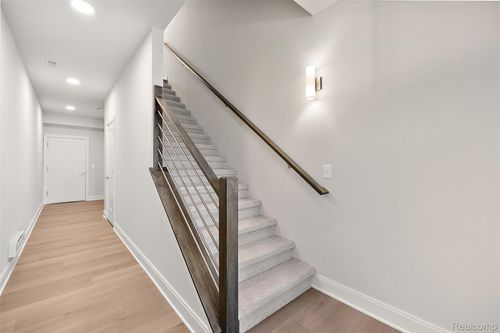 403-460 Mystic Cove Lane, Lake Orion Village, MI, 48362 | Card Image