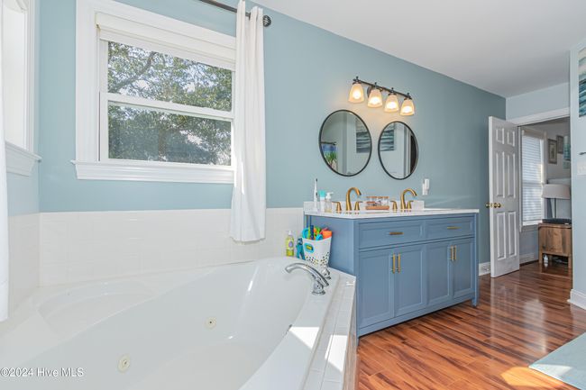 7315 Archers Creek Dr, House other with 4 bedrooms, 3 bathrooms and null parking in Emerald Isle NC | Image 36