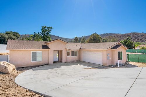 9086 Los Coches Rd, Lakeside, CA, 92040-5008 | Card Image