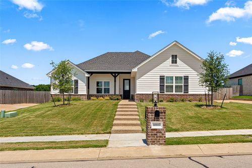 10117 Castleberry Ln, Waco, TX, 76712-4318 | Card Image