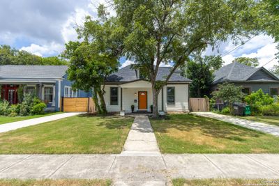 909 Hays St., House other with 4 bedrooms, 2 bathrooms and null parking in San Antonio TX | Image 1