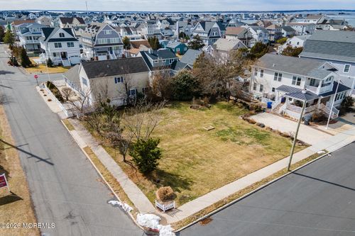 201 5th Ave, Lavallette, NJ, 08735-3119 | Card Image