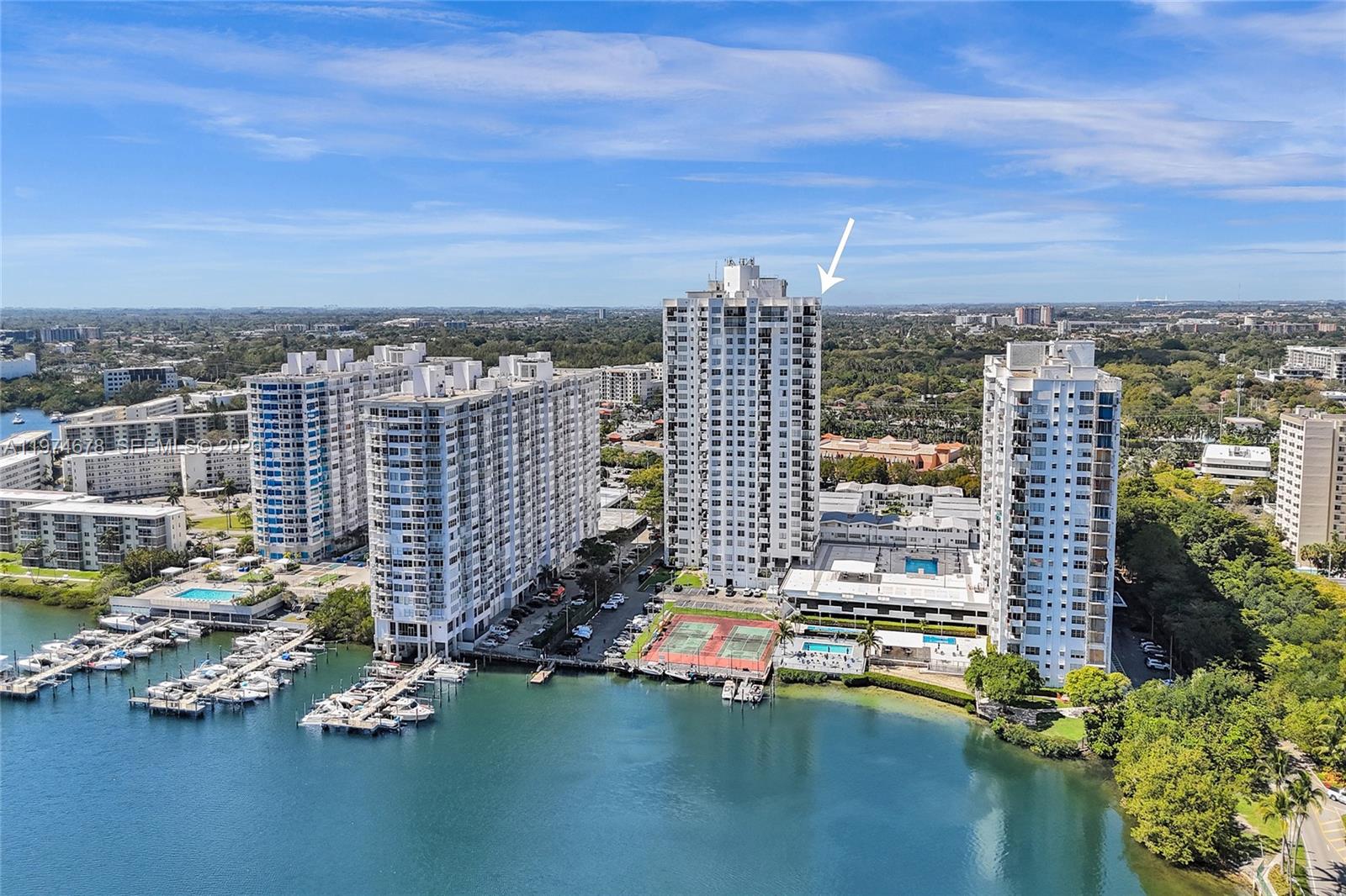 Residential in Aventura 3