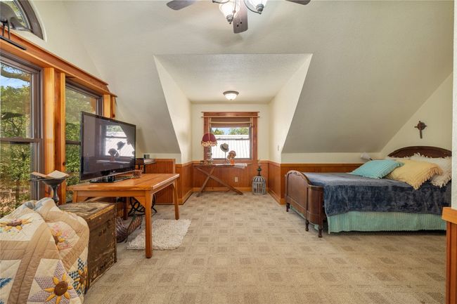 136 Red Fox Ln, Home with 5 bedrooms, 6 bathrooms and 6 parking in Bastrop TX | Image 14