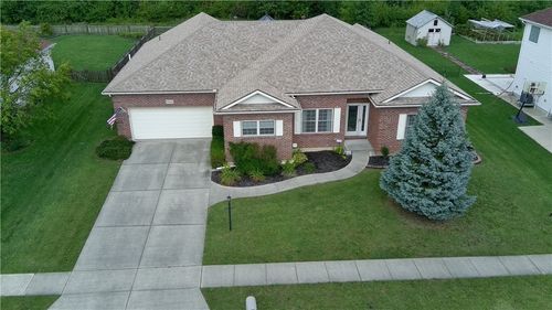 5981 Oak Ridge Dr, Huber Heights, OH, 45424-4055 | Card Image
