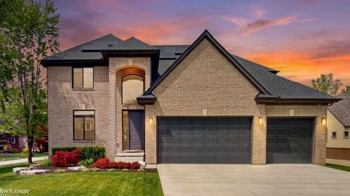 11847 Liberty Woods Dr, Washington Township, MI, 48094-2466 | Card Image
