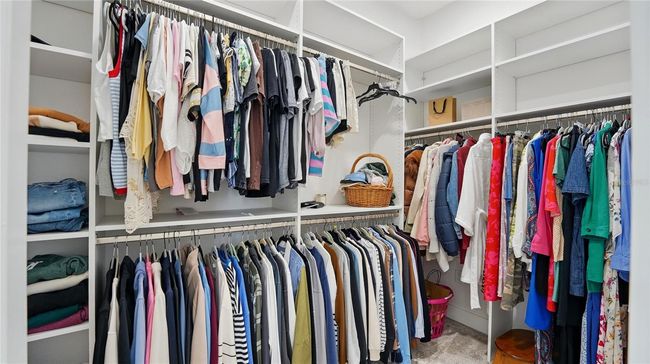 Walk in Closet | Image 31