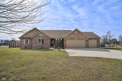 9032 E Edgewood Ln, Sunman, IN, 47041-7567 | Card Image