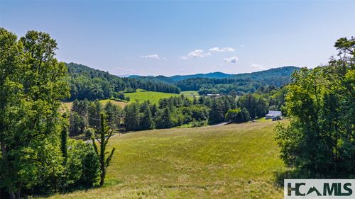 560 Salt Rock Rd, Cullowhee, NC, 28723 | Card Image