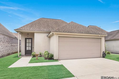 7965 Seville Ct, Baton Rouge, LA, 70820-6520 | Card Image