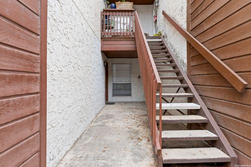 c104-10527 Perrin Beitel Rd, San Antonio, TX, 78217-3126 | Card Image