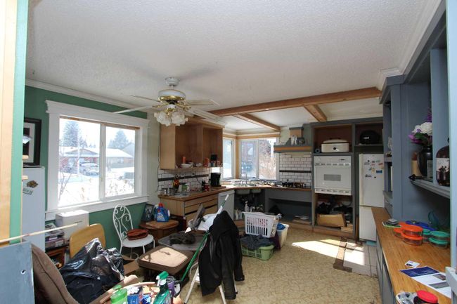 5112 51 Avenue, Home with 2 bedrooms, 1 bathrooms and 2 parking in Caroline AB | Image 8
