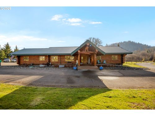 125 Kestrel Ln, Roseburg, OR, 97471-7840 | Card Image