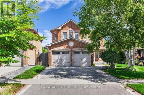 6907 Gracefield Dr, Mississauga, ON, L5N6T7 | Card Image