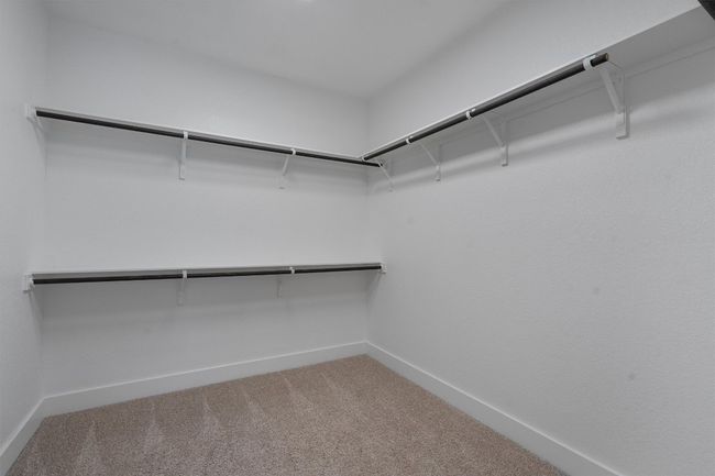 Primary Walk in Closet | Image 22
