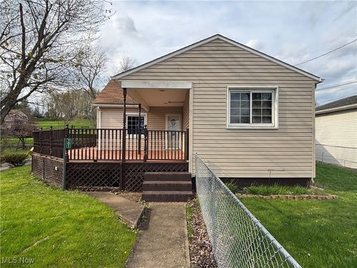 101 Sunset Ln, Follansbee, WV, 26037-1929 | Card Image