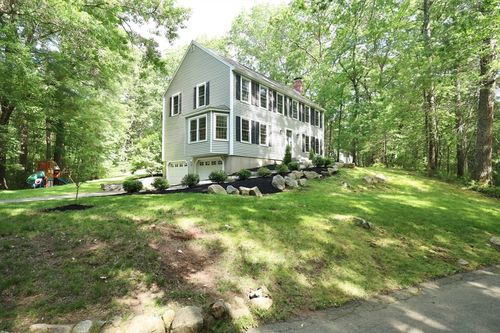 193 Lacy St, North Andover, MA, 01845-3308 | Card Image