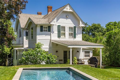 31 Grand Ave And 20 Spring Garden Ave, Shelter Island, NY, 11965 | Card Image