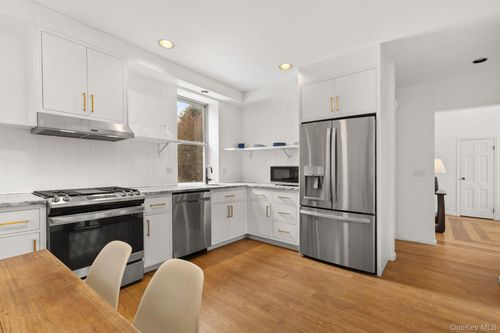 1-16 Bedford Rd, Katonah, NY, 10536-1538 | Card Image